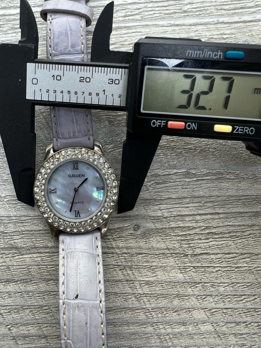 Gruen Women’s Mother-of-Pearl dial Crystal Bezel Watch in Light Purple 32mm